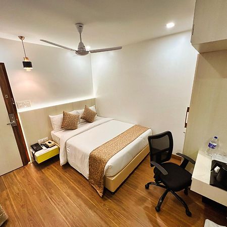 White House By Maxxvalue Service Apartments Bandra Bombay Extérieur photo