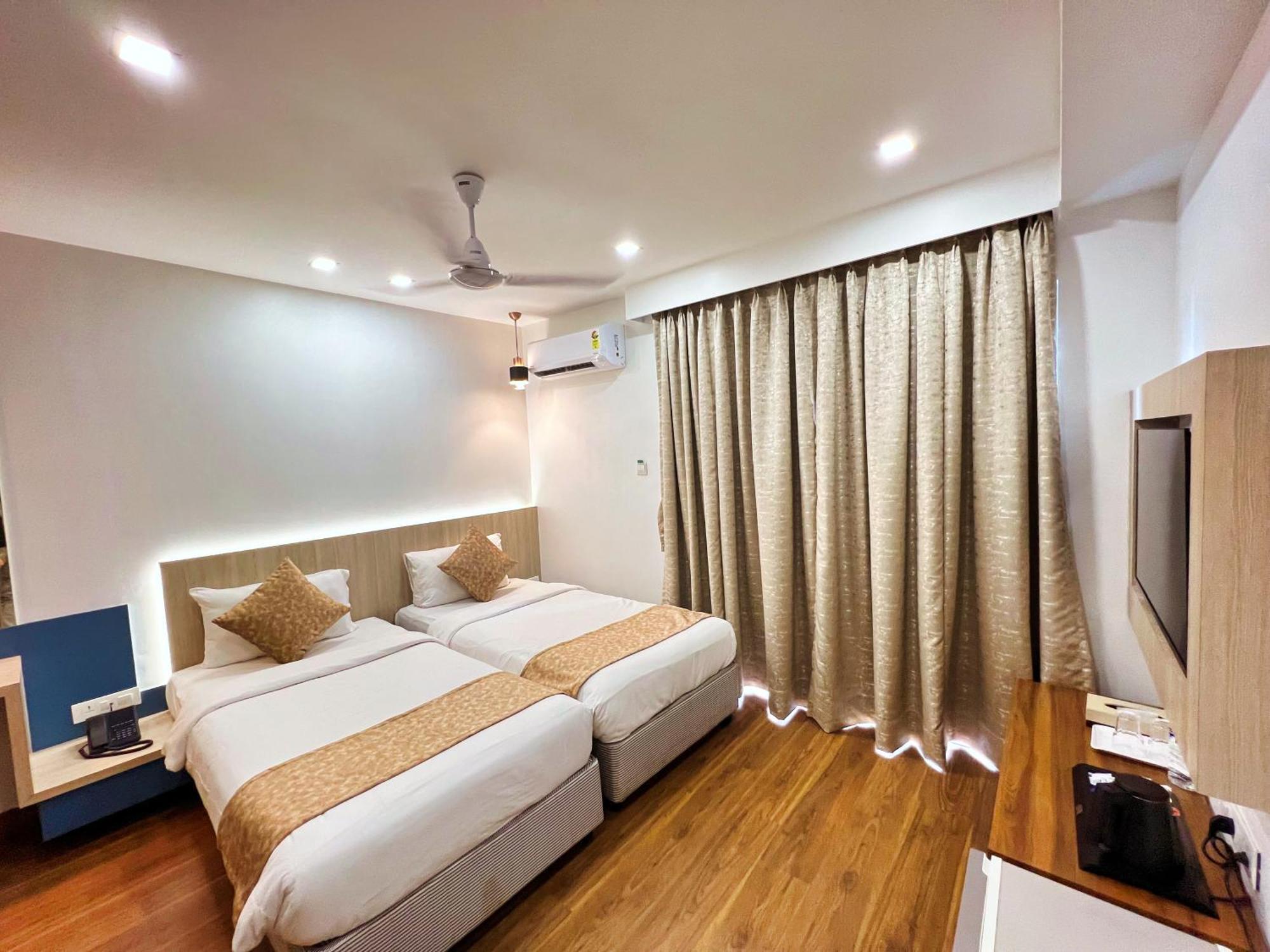 White House By Maxxvalue Service Apartments Bandra Bombay Extérieur photo