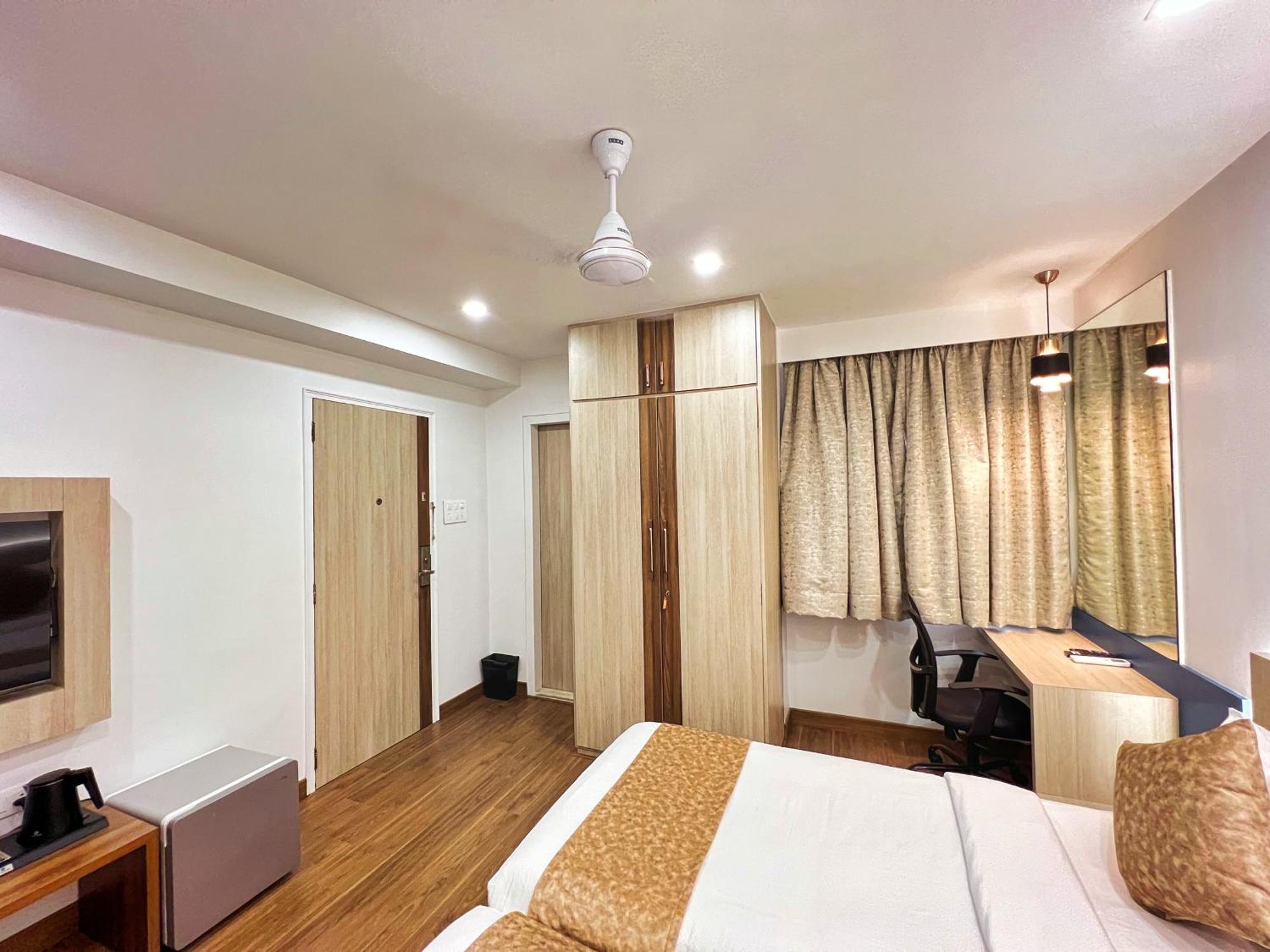 White House By Maxxvalue Service Apartments Bandra Bombay Extérieur photo