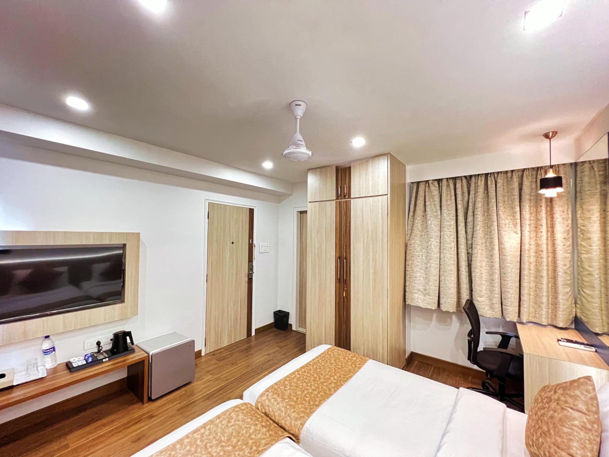 White House By Maxxvalue Service Apartments Bandra Bombay Extérieur photo