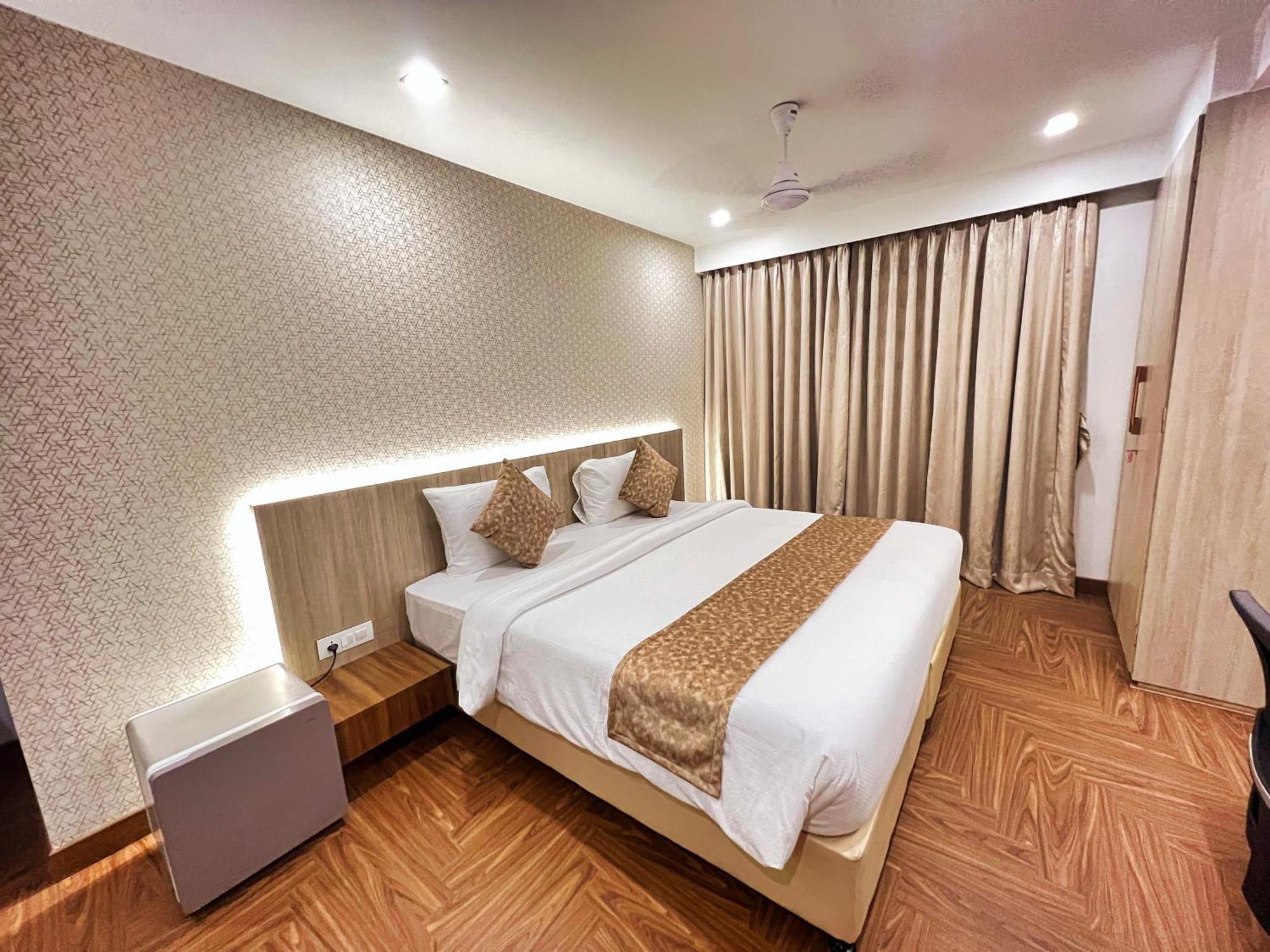 White House By Maxxvalue Service Apartments Bandra Bombay Extérieur photo