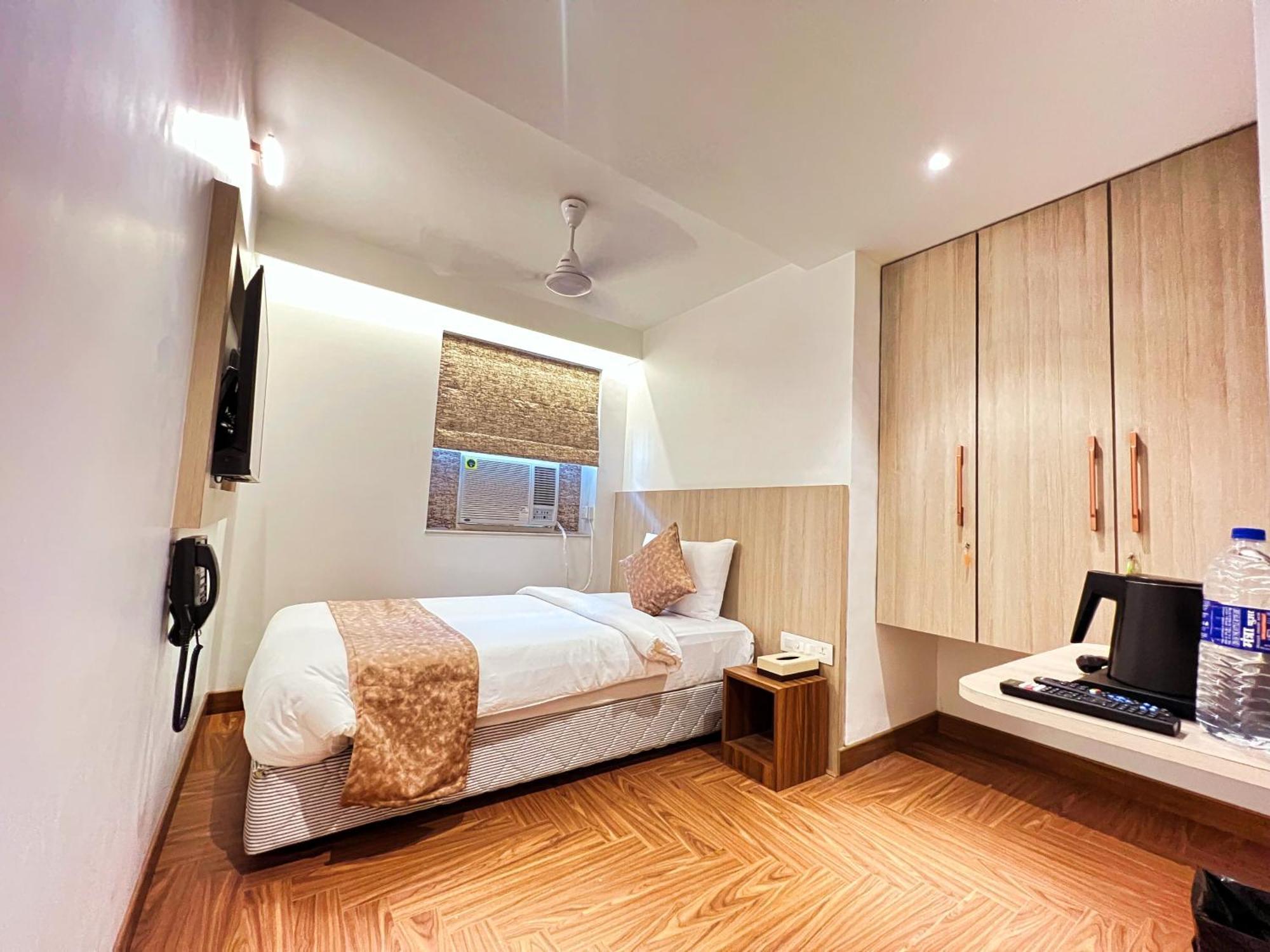 White House By Maxxvalue Service Apartments Bandra Bombay Extérieur photo